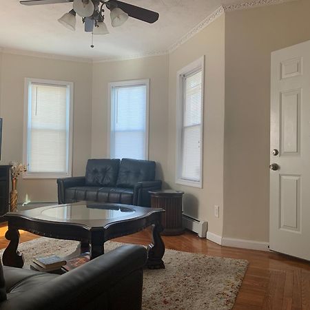 Charming Urban Apartment Getaway Providence Eksteriør billede